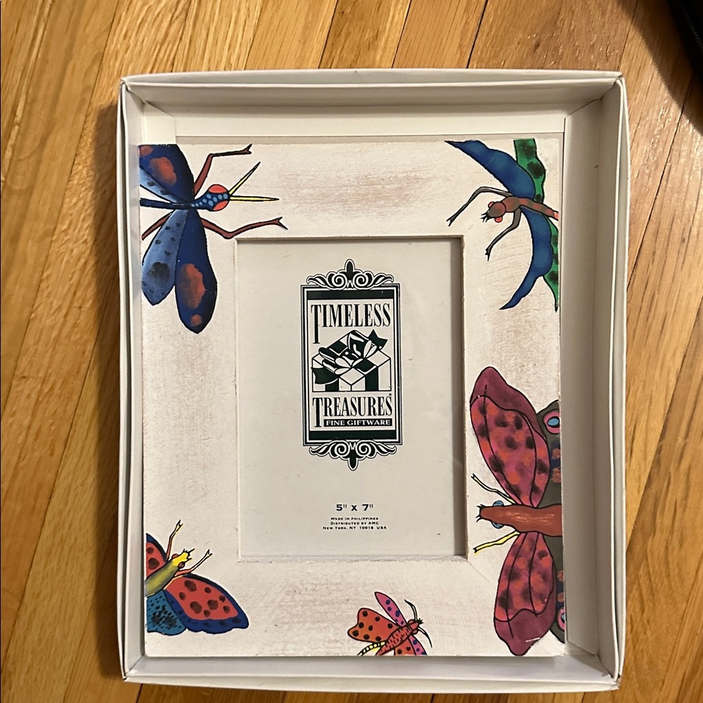 Insect-Themed Picture Frame - Picture 5 of 5